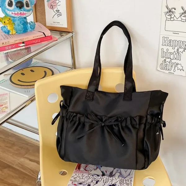 Large capacity nylon tote bag in urban minimalist style, perfect for commuting and students