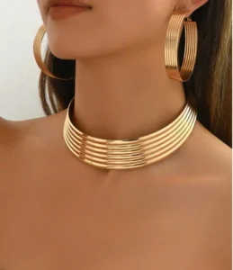 Gold geometric metal choker and earrings jewelry set