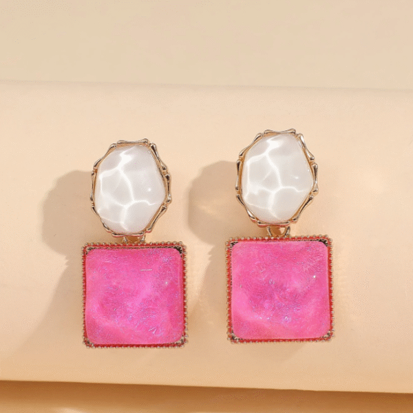 Elegant women’s square drop earrings, stylish and lightweight jewelry