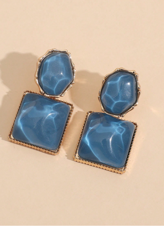 Elegant women’s square drop earrings, stylish and lightweight jewelry